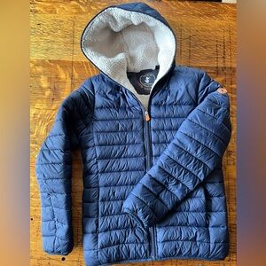 SAVE THE DUCK Kids Navy Blue Puffer Jacket with White Sherpa Hood